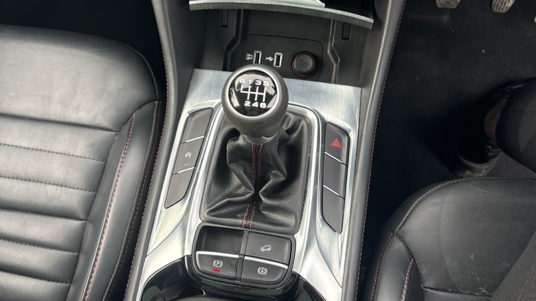 MG Hs 1.5 T-GDI Exclusive 5dr Petrol Hatchback